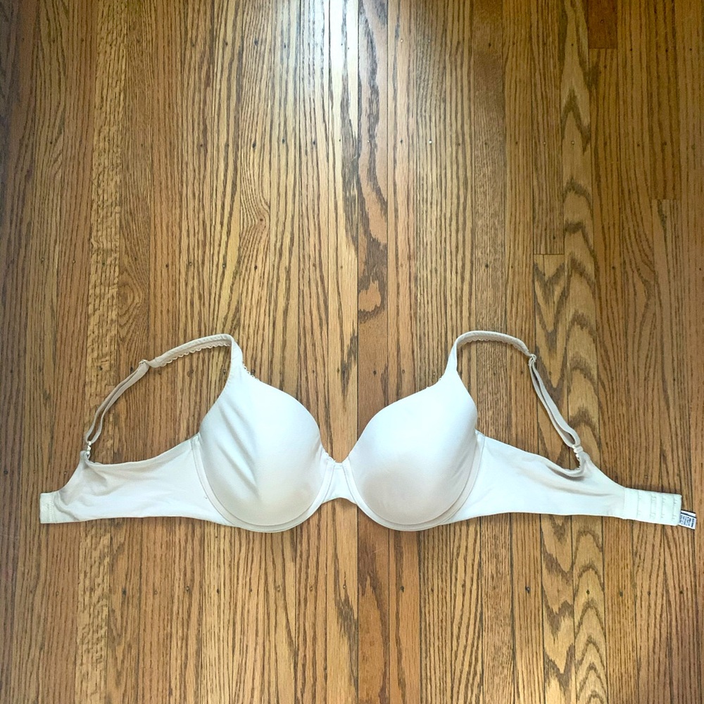 34 DD Body by Victoria lined perfect coverage bra